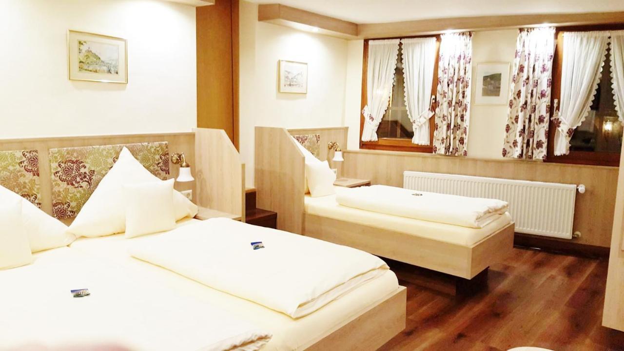 Hotel Gute Quelle ไบล์ชไตน์ ภายนอก รูปภาพ