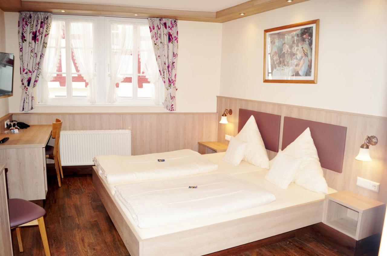 Hotel Gute Quelle ไบล์ชไตน์ ภายนอก รูปภาพ