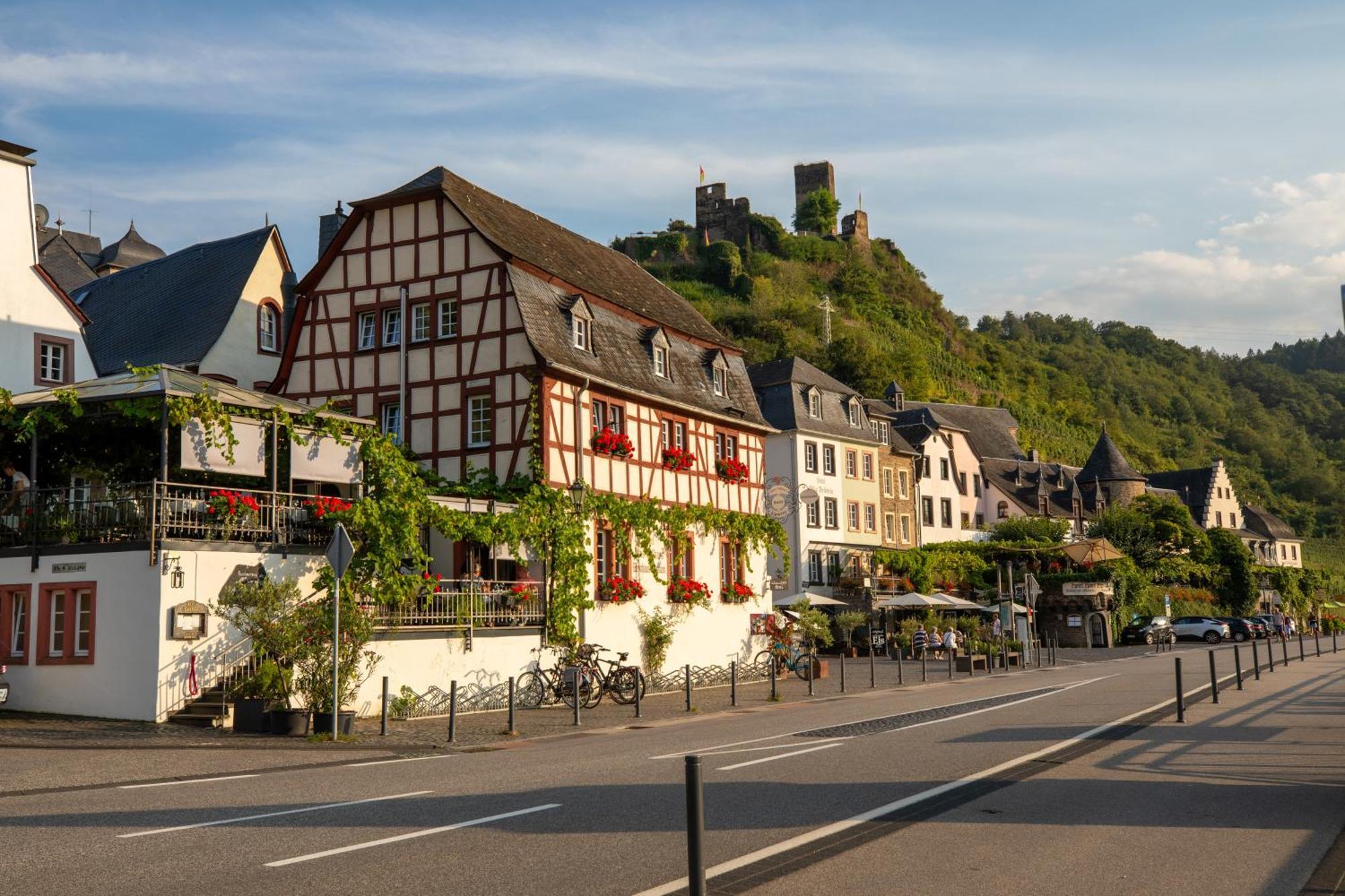 Hotel Gute Quelle ไบล์ชไตน์ ภายนอก รูปภาพ
