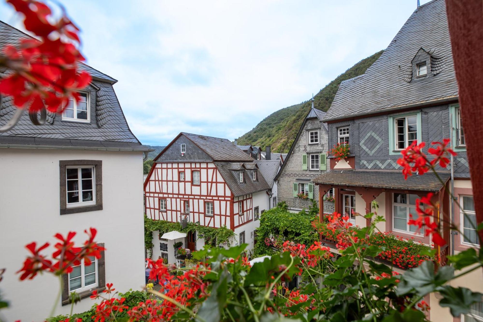 Hotel Gute Quelle ไบล์ชไตน์ ภายนอก รูปภาพ